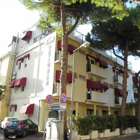 New Primula فندق ريميني